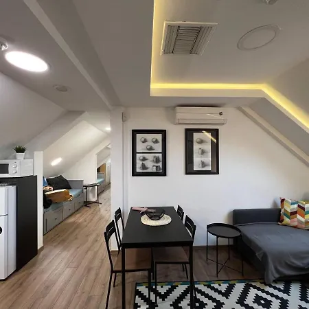 Apartment Main Square *