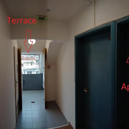 Main Square Apartment